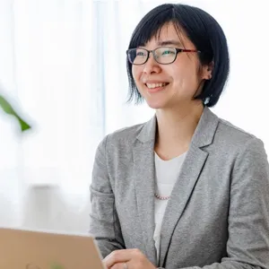 内山 智絵 公認会計士